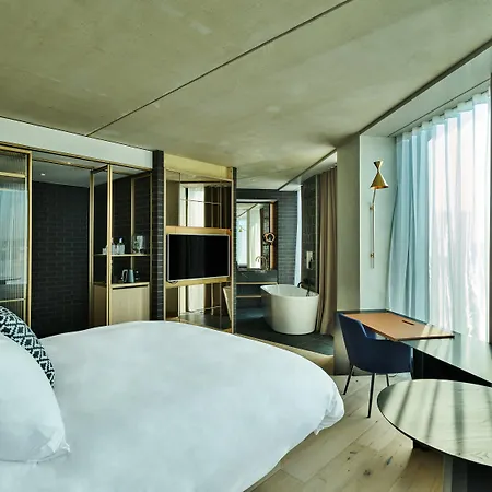 Ruby Emma Hotel
