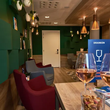 Express - Hall By Ihg Hotell
