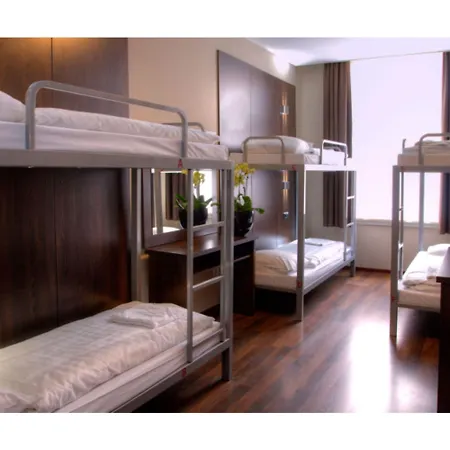 Gogh Hotel 3*