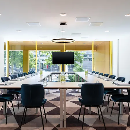 Express - North Riverside By Ihg Hotel