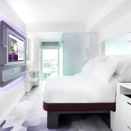 מלון Yotel
