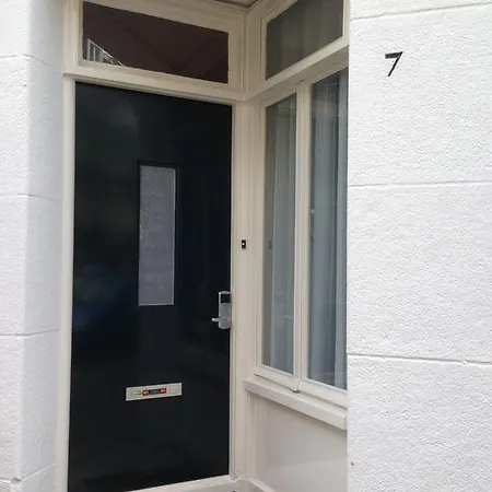House No 7 לינה וארוחת בוקר 2*