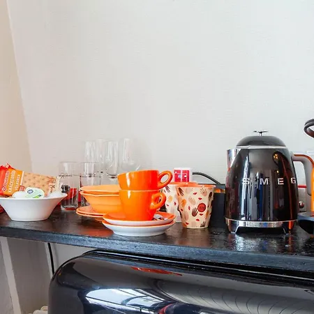 Zwanestein Canal House Bed & Breakfast