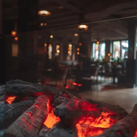 The Highlander Hotel 4*