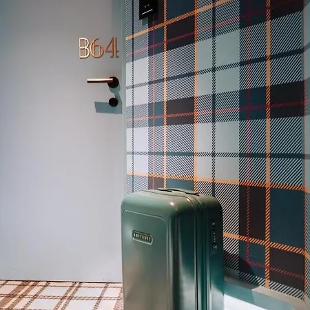 The Highlander Hotel Amsterdam