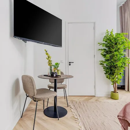 Hotel Limehome Hemonystraat - Digital Access *