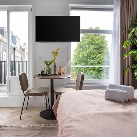 Hotel Limehome Hemonystraat - Digital Access Amsterdam