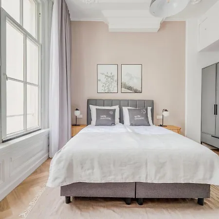 Limehome Hemonystraat - Digital Access Hotel *