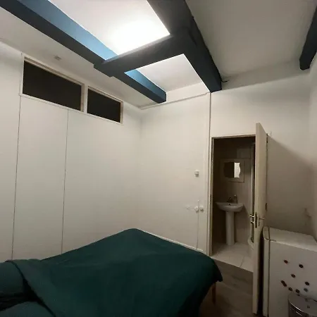 Guest house Iru, Not For Parties, Not A Hotel, With No Kitchen