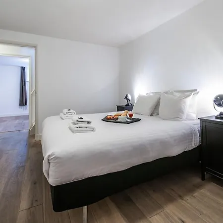 Hotel Centre Harbour 3*