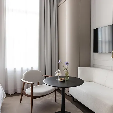 Hotel Pillows Grand Boutique Maurits At The Park - Small Luxury