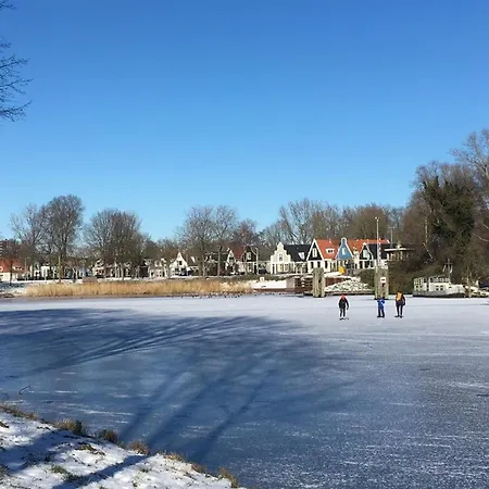B&B Canal Sight