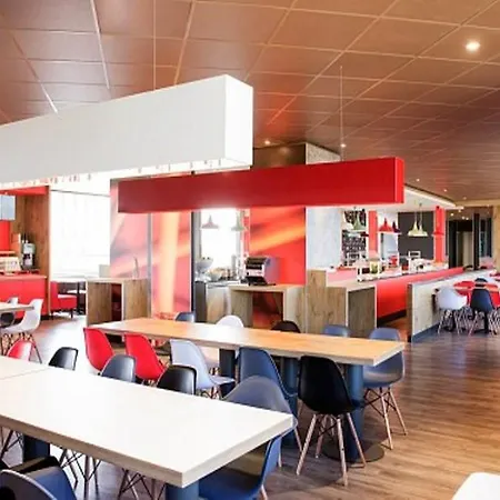 Ibis Centre 3*