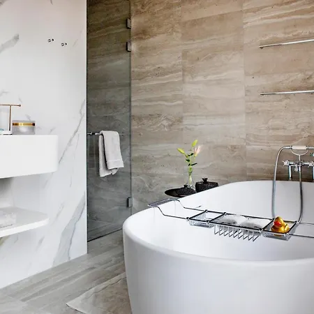 Hotel Pillows Grand Boutique Maurits At The Park - Small Luxury 5*
