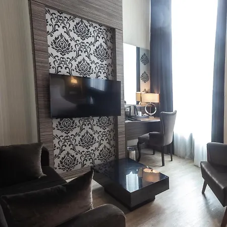 Grand Downtown 4*