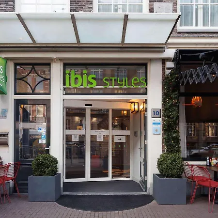 Ibis Styles Station 3* אמסטרדם