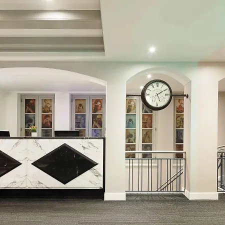 Ibis Styles Station 3* אמסטרדם