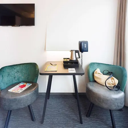 Ibis Styles Station מלון 3*