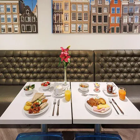 Ibis Styles Station 3* אמסטרדם