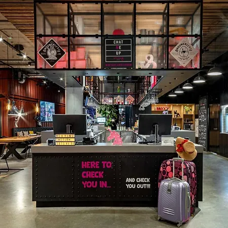 Moxy Houthavens Otel