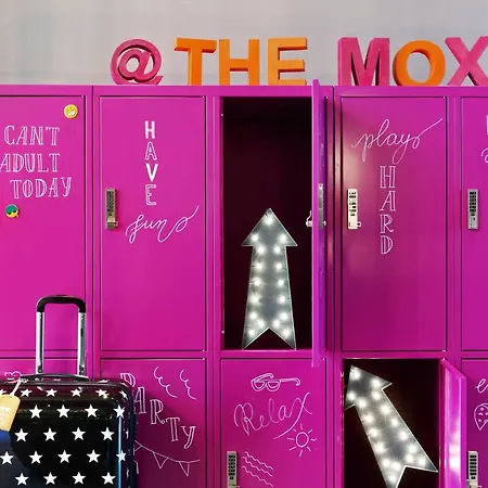 Otel Moxy Houthavens 4*