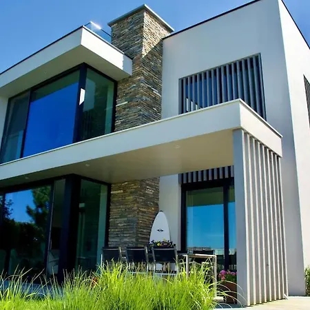 Luxury Waterfrontvilla Villa