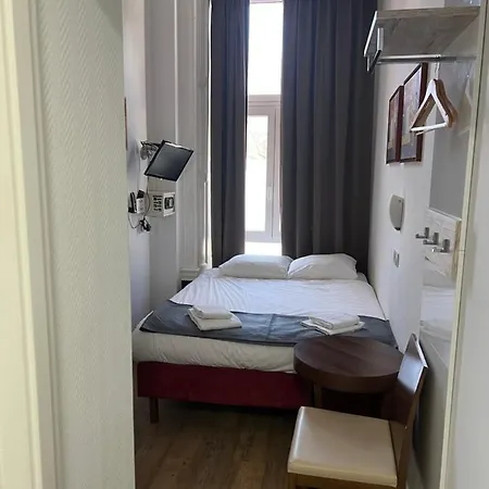 Hotel Max 2*