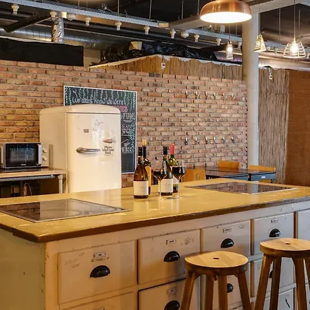 Clinkmama Hostel Amsterdam