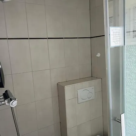 Max Hotel