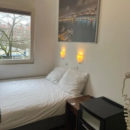 Hotel Max 2*