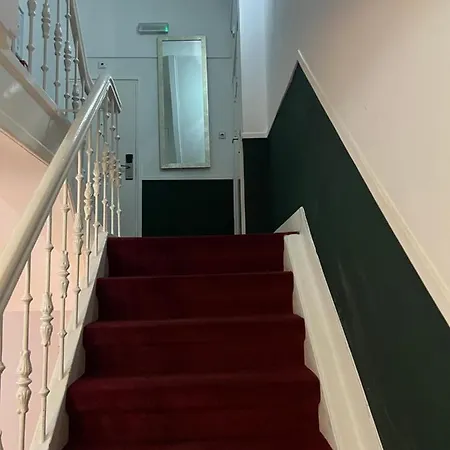 Max Hotel
