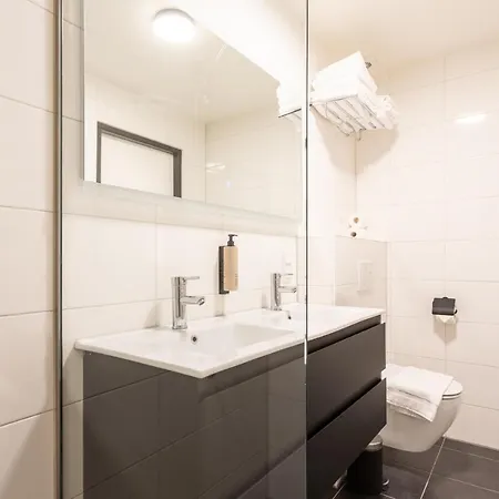 Weber Otel 2*