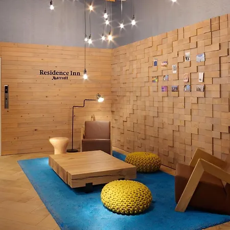 By Marriott Houthavens Hotell Amsterdam