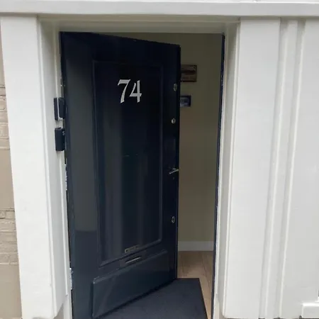 Apartment Very Ground Floor In A Great Location *