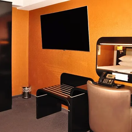 Hotell Mansion 3*
