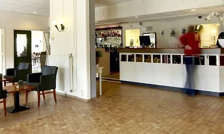 Campanile & Restaurant Zuid-oost Отель Амстердам