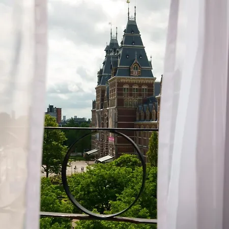 Hotel Leonardo Boutique Museumhotel 4*