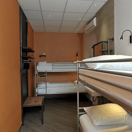 Tourist One 2* Amsterdam