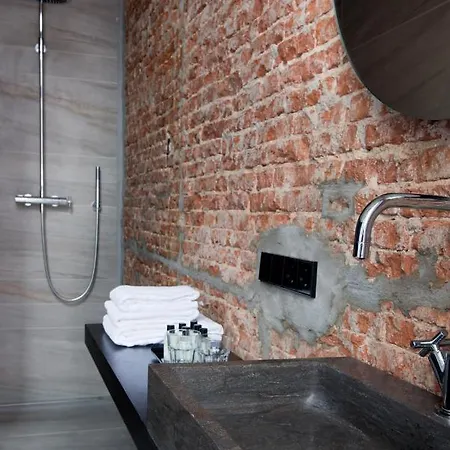 Boutique Oosteinde 3*