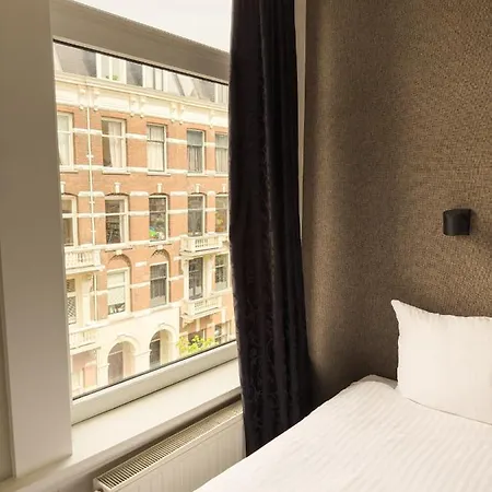 Vondel Garden - Digital Access Hotel