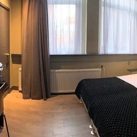 Hotel De Looier 3*