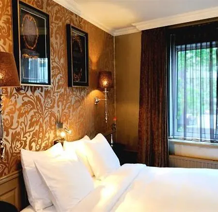 Sint Nicolaas Hotel 3*