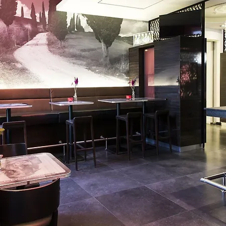 The Manor 4* Amsterdam
