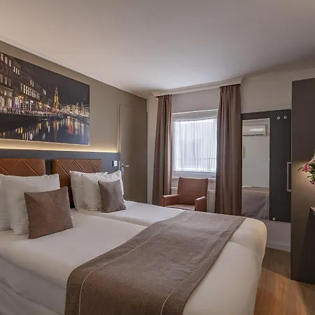 Avenue Hotel