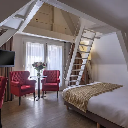 Avenue Hotel