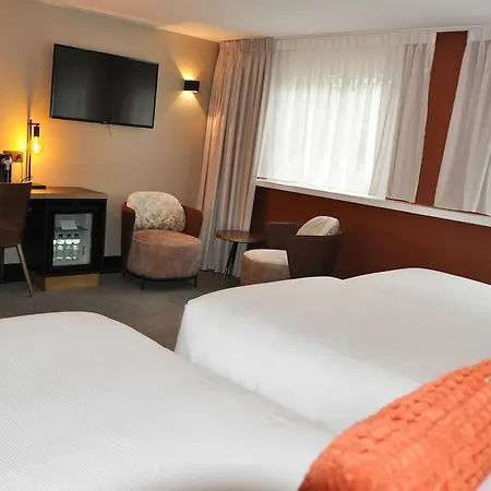 Huygens Place 4*