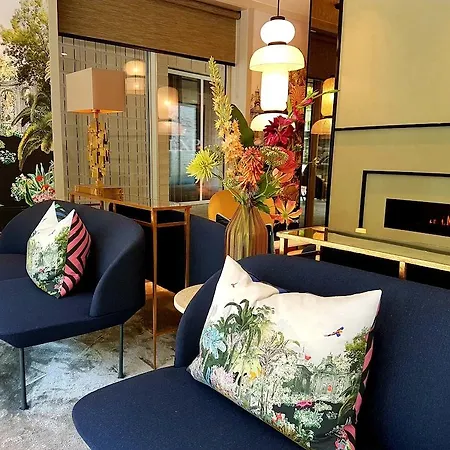Monet Garden 4*