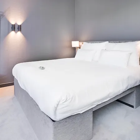 Pestana Riverside 5*