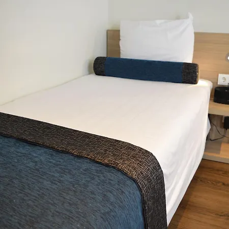 Hotell Library 3*