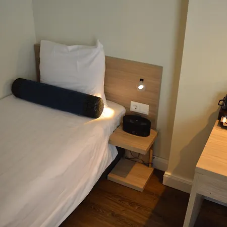 Library Hotel